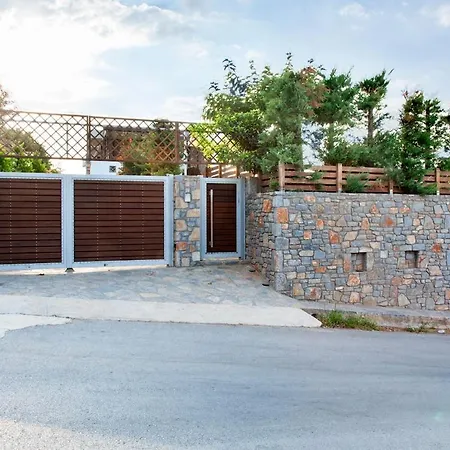 Erondas Villa *